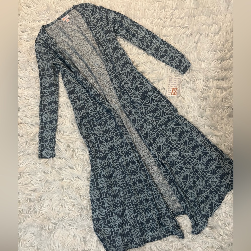 NWT LulaRoe Sarah Long Sweater - XS